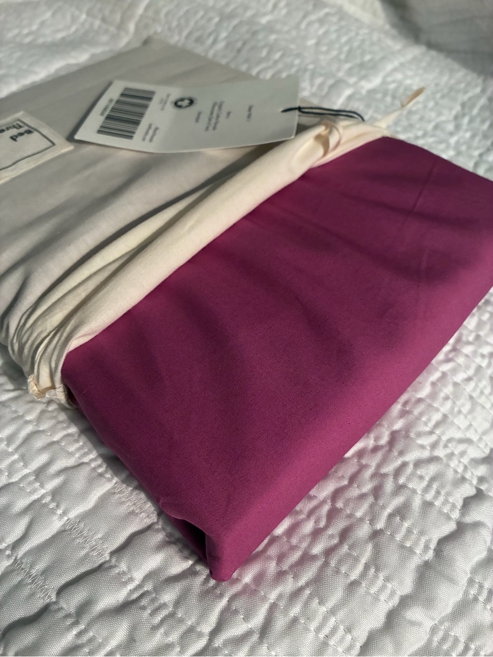 Bed Threads 100% Organic Cotton Percale Pillowcases - Standard in Berry - Picture 4 of 7